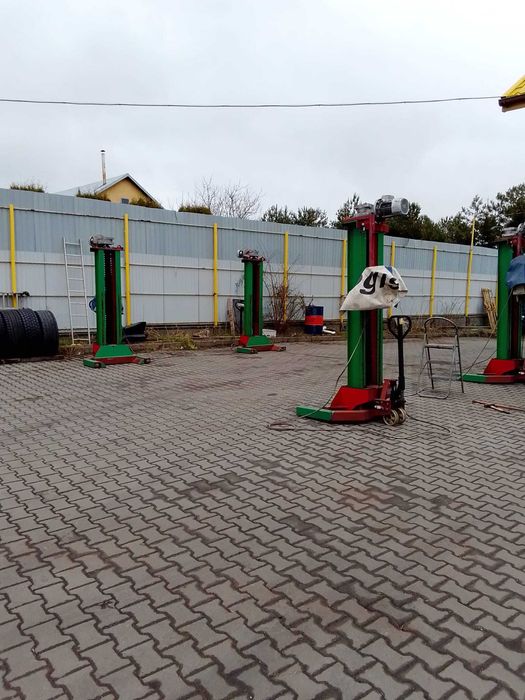 Podnośniki kolumnowe śrubowe do podnoszenia ciężarówek 24 tony