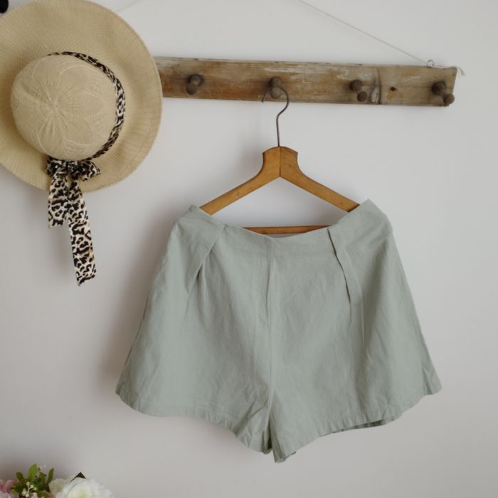ASOS Design szorty bawełniane miętowe khaki, r. 46, wysoki stan