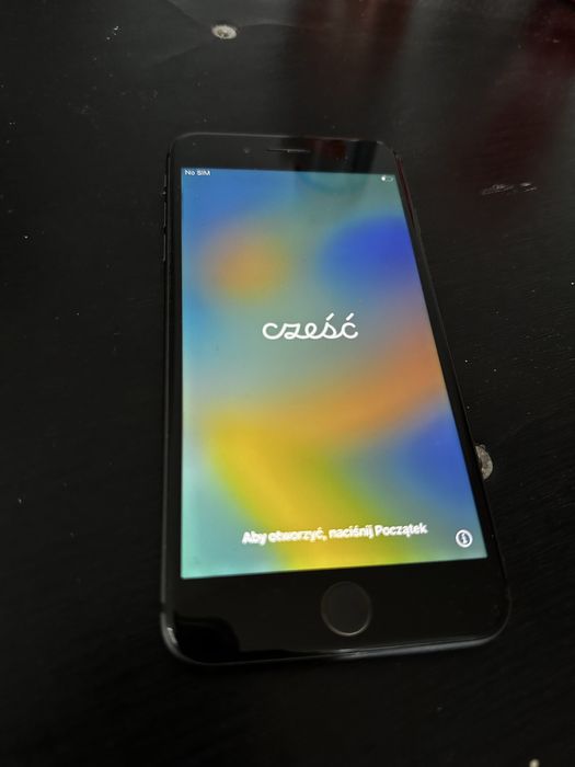 iPhone 8 Plus 64GB – sprawny technicznie, uszkodzona obudowa