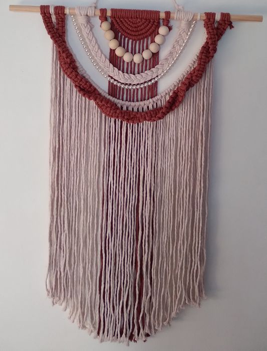 Painel em macrame cores cru e castanho