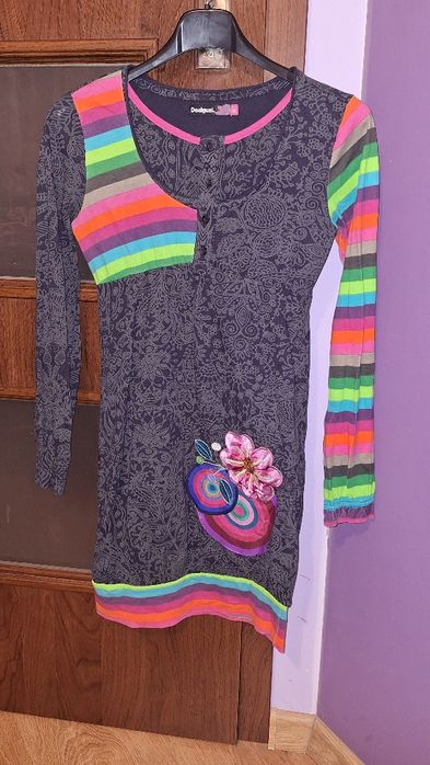 Świetna sukienka 134, mega jakość