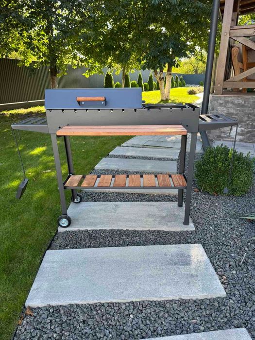 Мангал-барбекю на 13 шампурів з кришкою, решіткою та підставкою