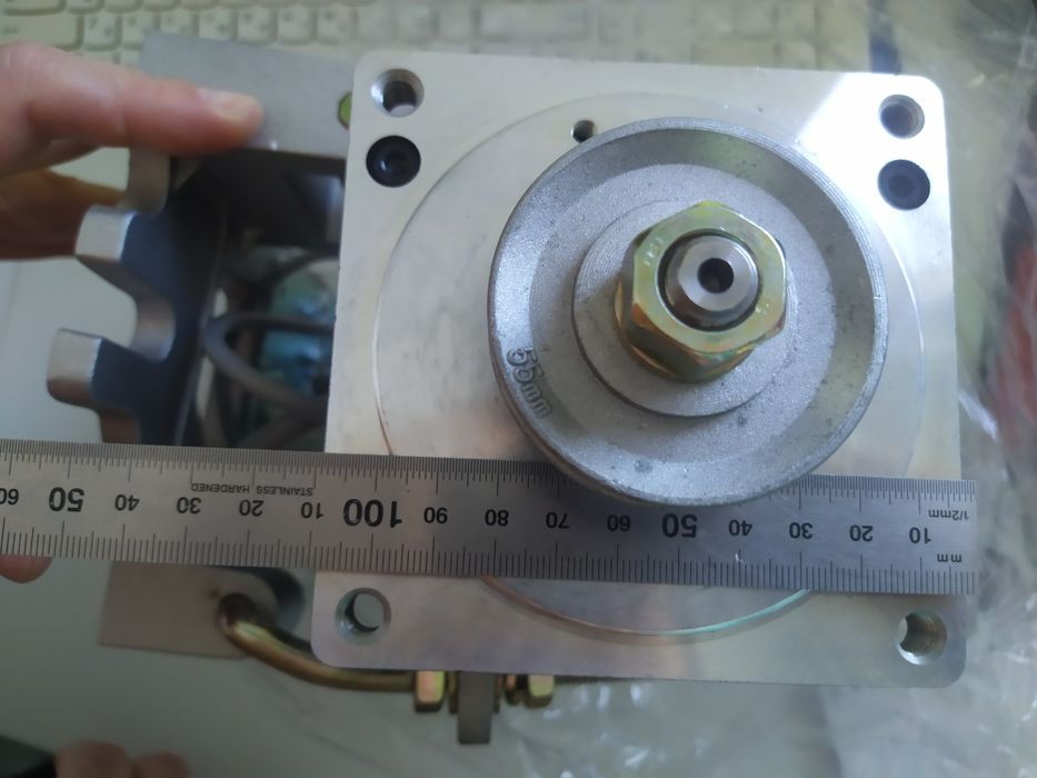 Сервомотор Worlden (1000W 10Н.м 6A 100-3000об) для пром швейних машини