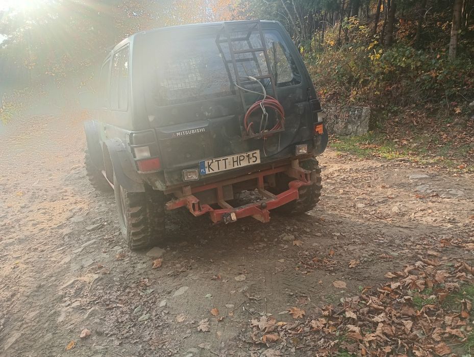 Micubiszi Pajero v6