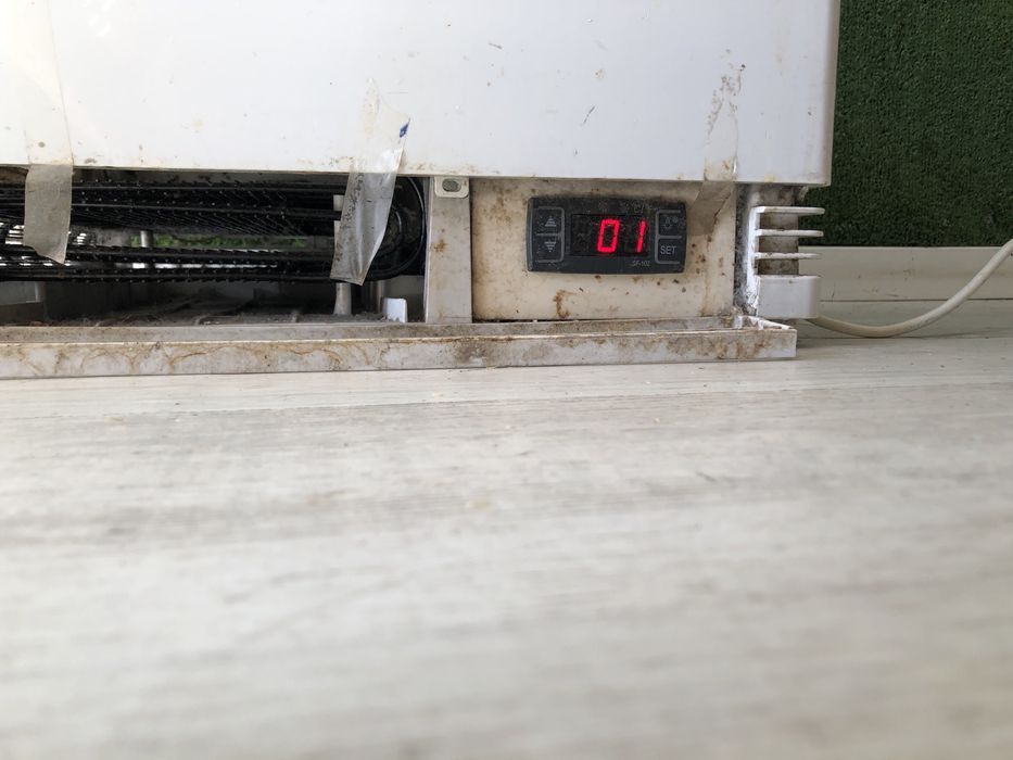 Frigorifico Vitrine METRO MAKRO 70 L
