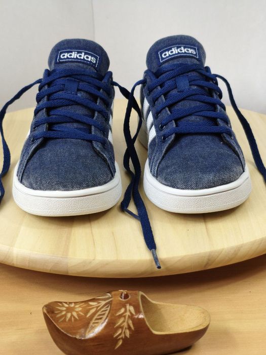 Buciki r. 33 Adidas neo Grand Court dla dzieci uniseks