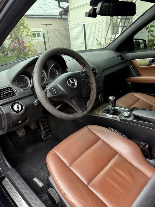 Продам Mercedes-Benz C-Class C204