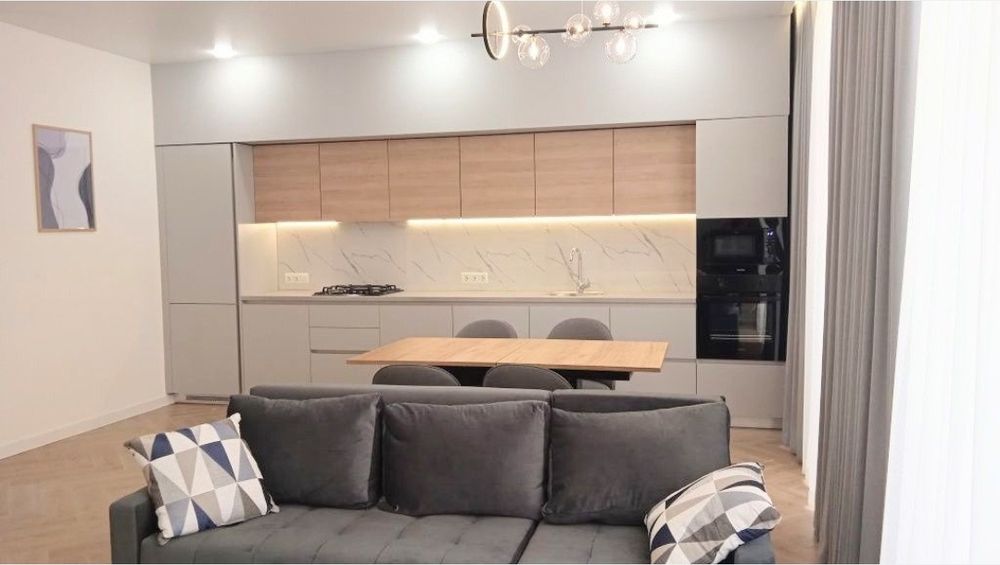 Сдам Стильный Дом на Фонтане, Свет 24/7 + есть Генератор.