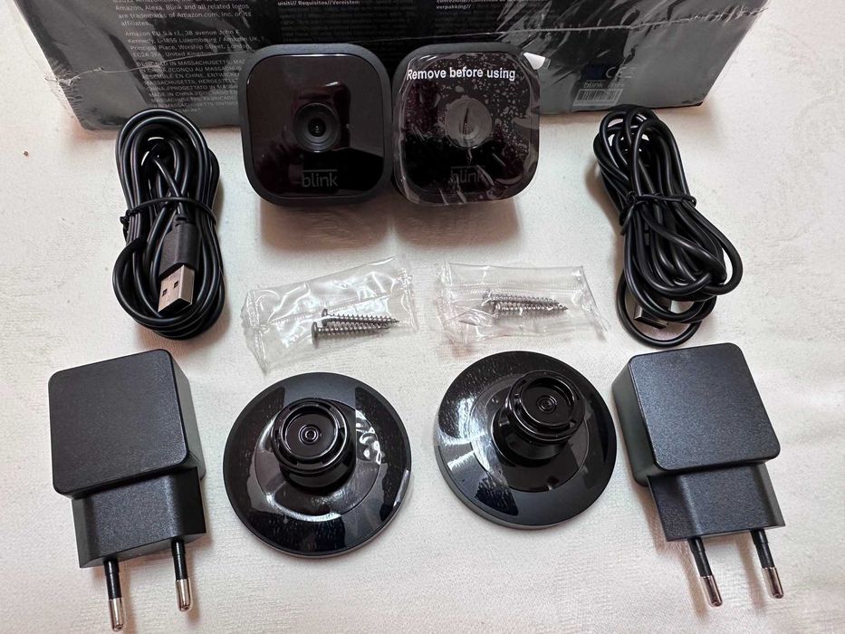 Câmara Blink Mini x2 como novas