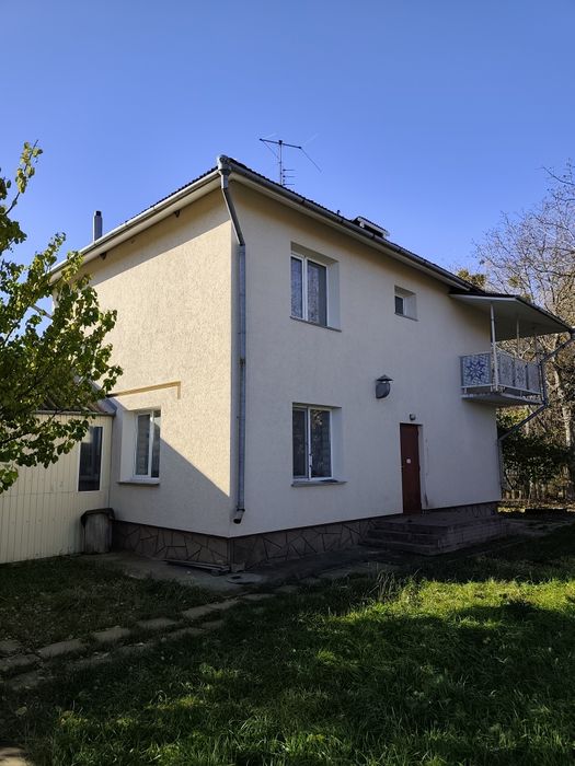 Терміновий продаж будинку біля лісу