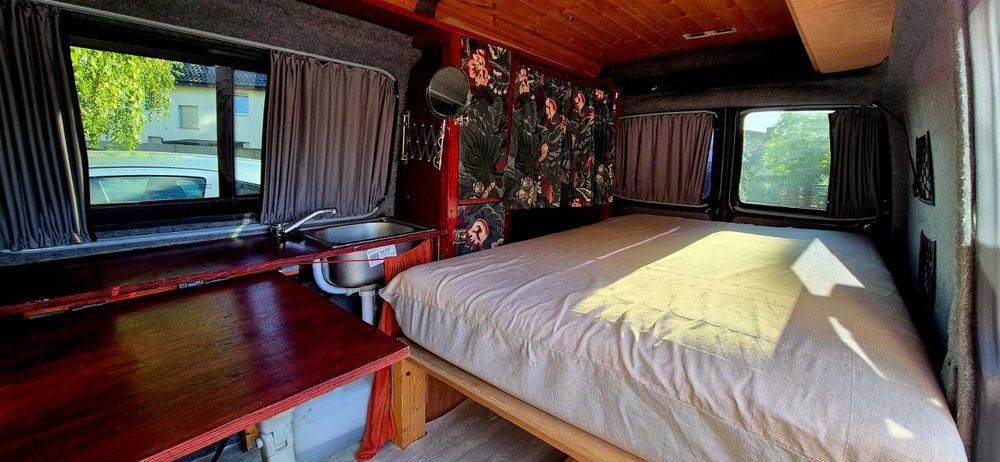 Auto Kamper Van Volkswagen T5