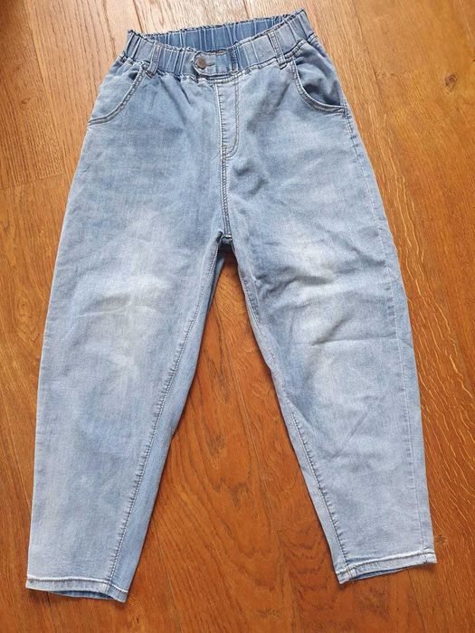 Błękitne spodnie jeansowe, lekkie, letnie 34/36