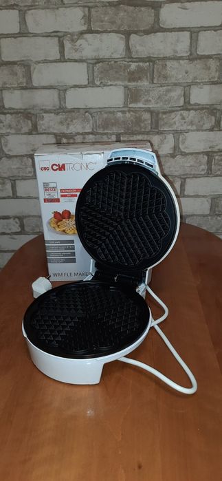 Вафельница 1200 Вт