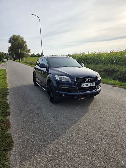 Audi Q7 s-line 3.0 TDI quattro Anglik 7 osobowy  v5c