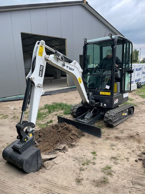 Usługi Minikoparką Bobcat Wywrotka do 3,5t