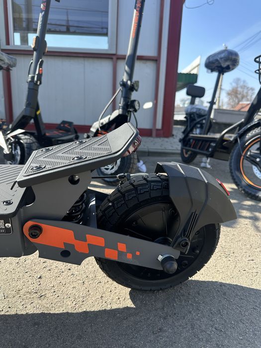 Електросамокат Kugo G2