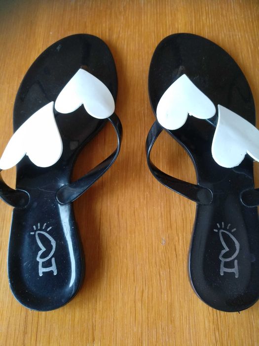 Шлепанцы для девочки