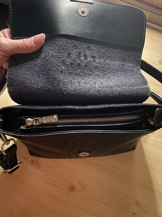 Сумочка шкіряна кроко, чорна 25*19 см