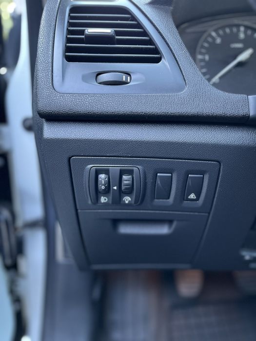 Renault Laguna 2010 VIN VF1KT1R0643900521 фото оголошення 14 з 22