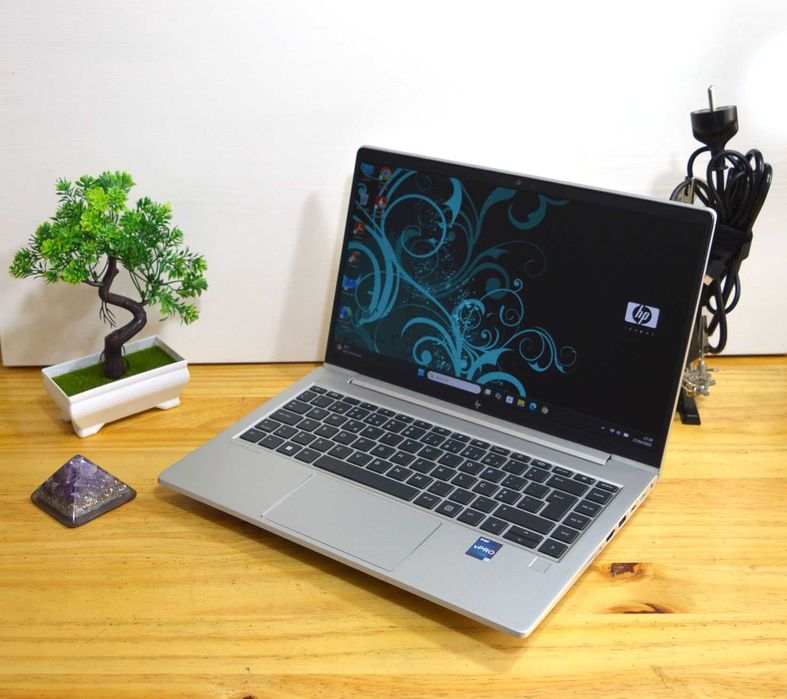 Pro Natal! HP 13th i7 5.20GHz - 48GB - Iris - IA - 512GB + New Dock!64551757635714122
