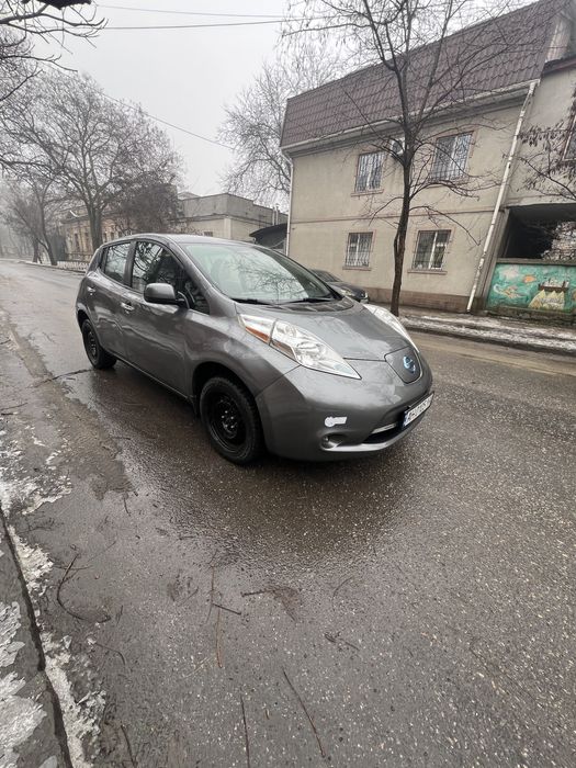 Nissan leaf 2017 года 30 кВт