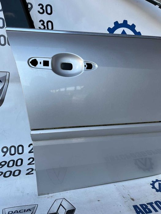 Дверка Передня Права Renault Laguna 3 (Рено Лагуна 3) 2007-2015р