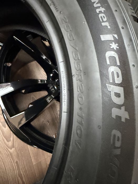 Шини Hankook 295/45/R20 - 255/55/R20
