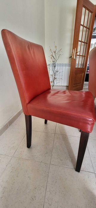 Conjunto  Mesa com 6 cadeiras