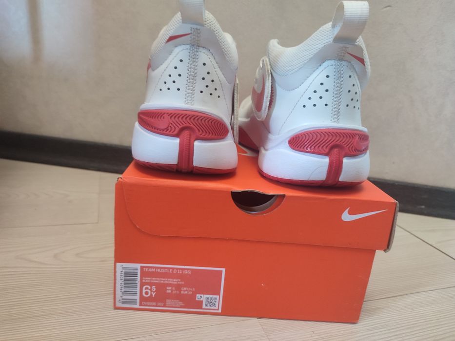 Кросовки nike team hustle d 11 (GS)