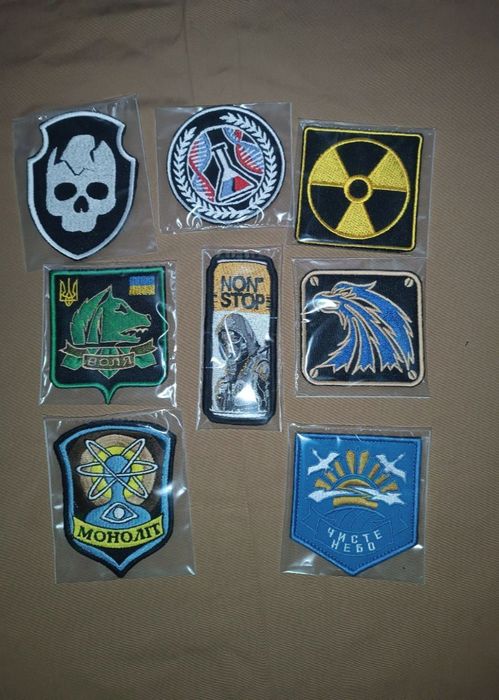 Вишивка шевронов