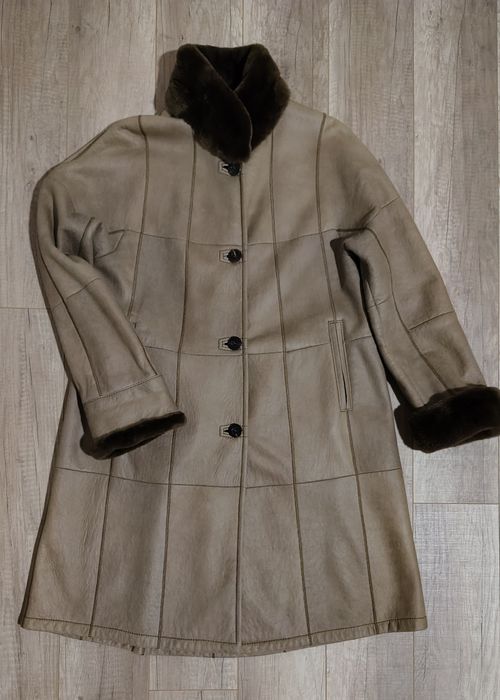 Дублянка жіноча беж, легка