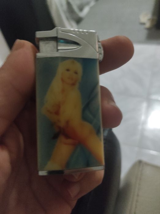 Isqueiro vintage a funcionar