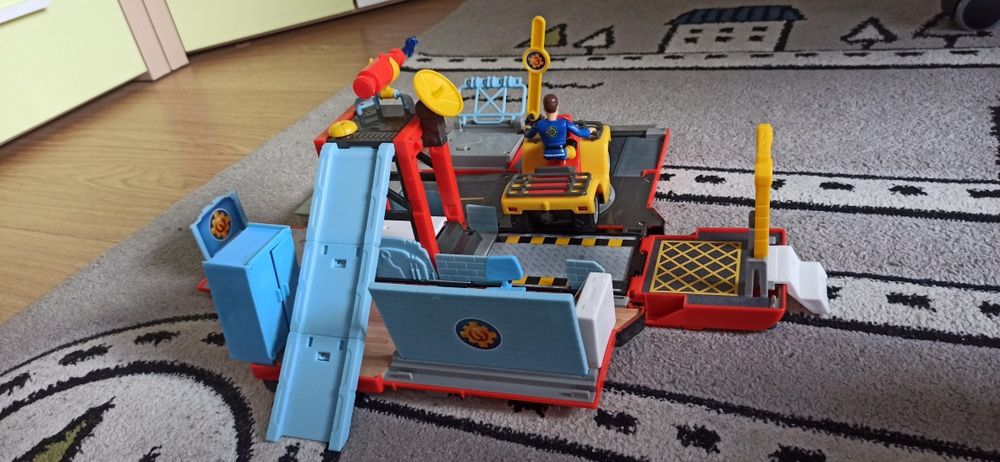 Strażak sam remiza strażacka 2+1