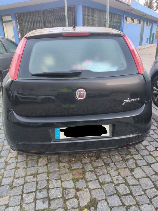 FIAT Grande Punto Hatchback 1.2 Gasolina 65 cv — photo 2