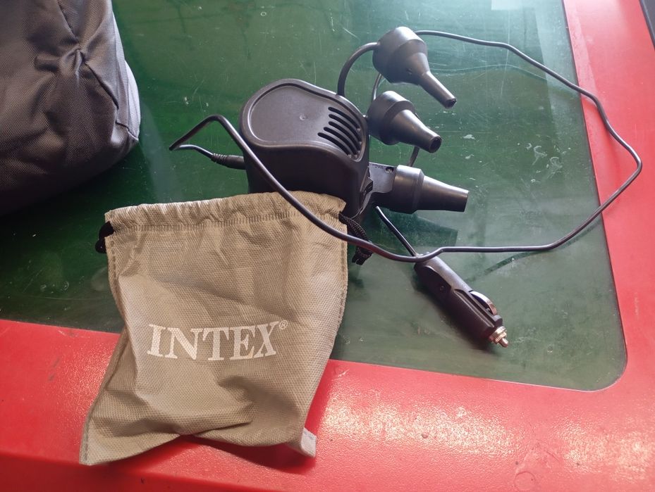 Colchão intex insuflável