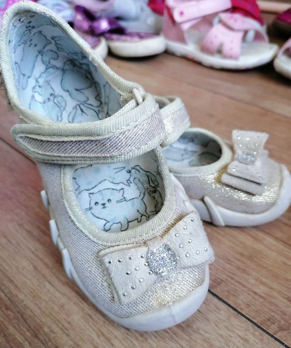 Buciki dla dziewczynki w rozm.22