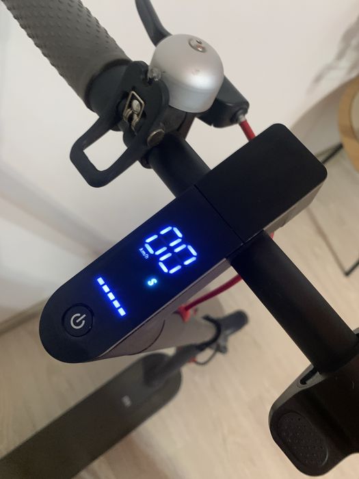 Електросамокат Xiaomi M365 Pro