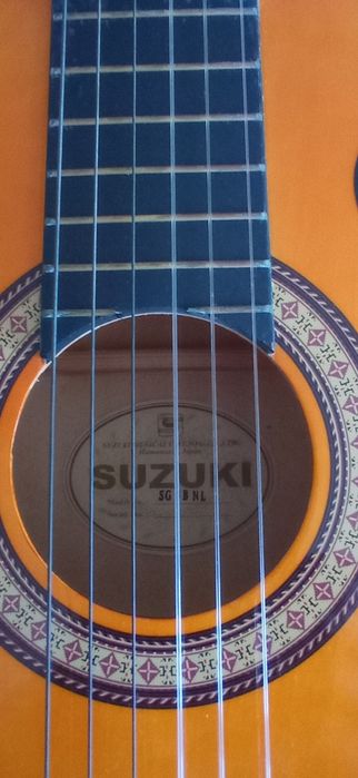 Guitarra Suzuki SG-3B