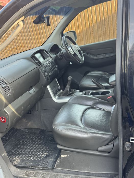 Nissan  Navara , ніссан  навара  2.5 в Україні