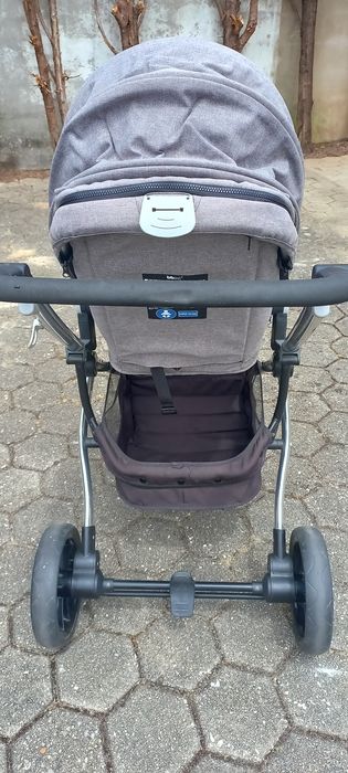 Carrinho de bebé em otimo estado