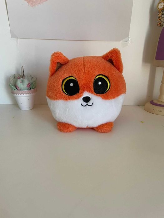 Peluches vegetais e frutas e outros