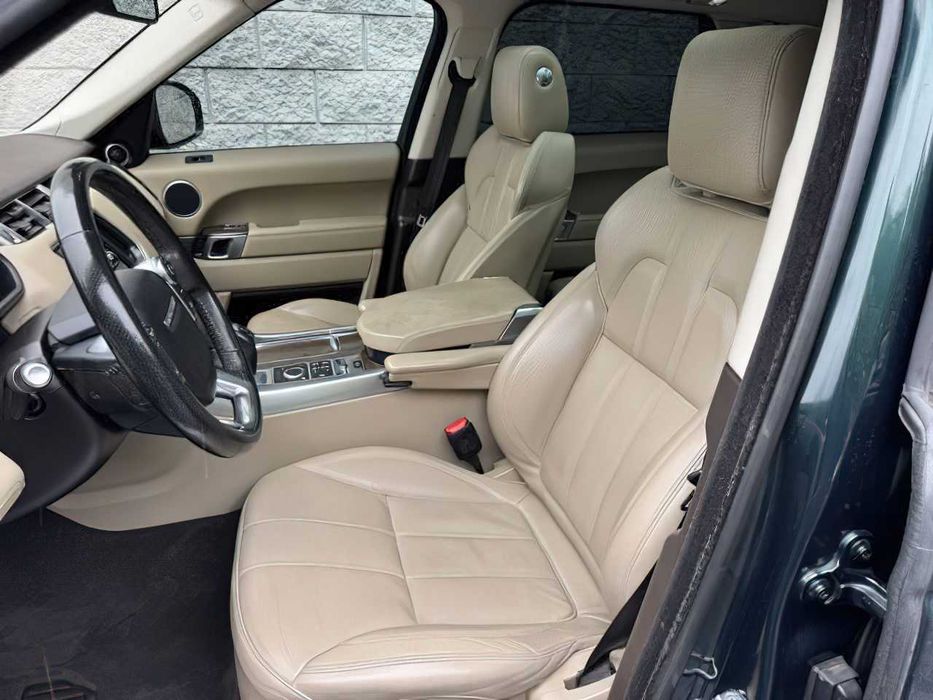 Land Rover Range Rover Sport HSE      2016