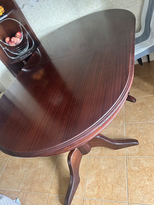 Mesa de sala de jantar