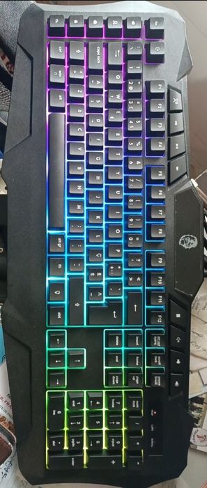 Teclado Gaming com luz de LED 7 cor animada para  computador, ... novo