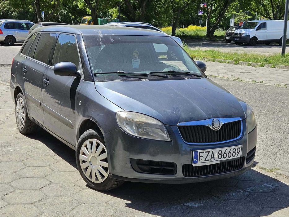 Skoda Fabia 2009r-(uszkodzona)