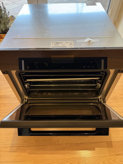 Piekarnik Miele DGC 7640