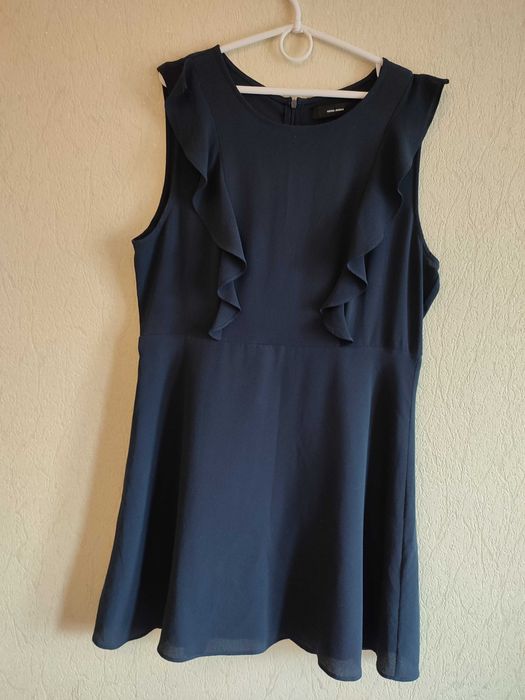 Платье Vero moda. Размер 50