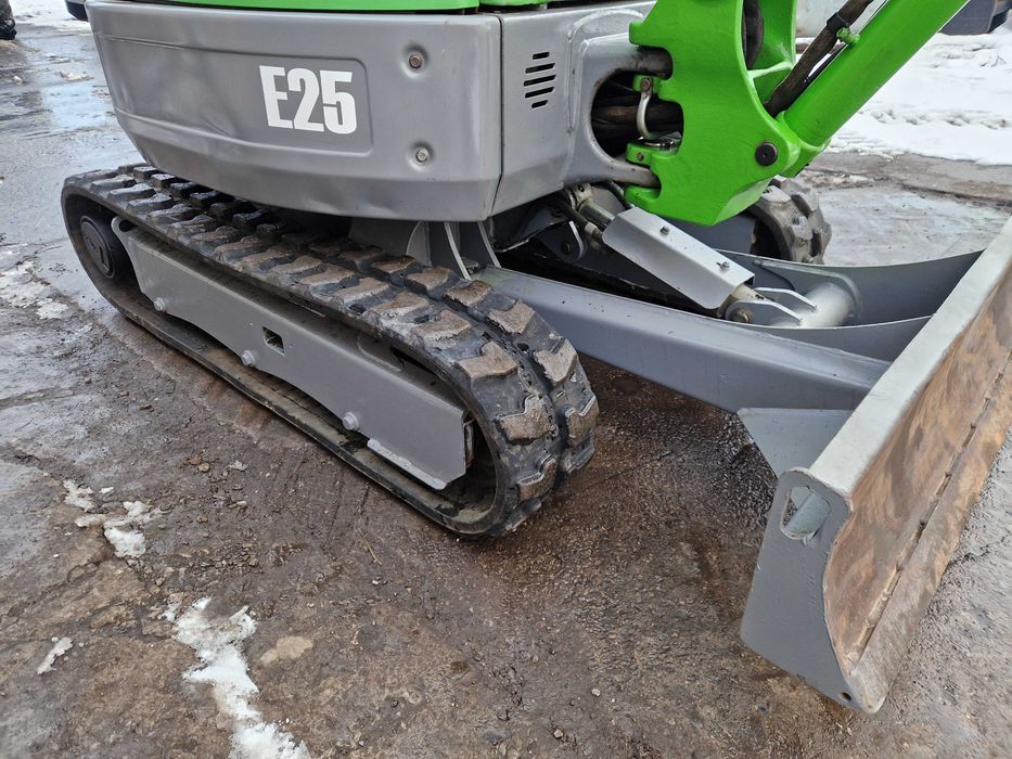 Міні екскаватор, мінік гусенечний Bobcat E25, 2013р.в., 2500кг