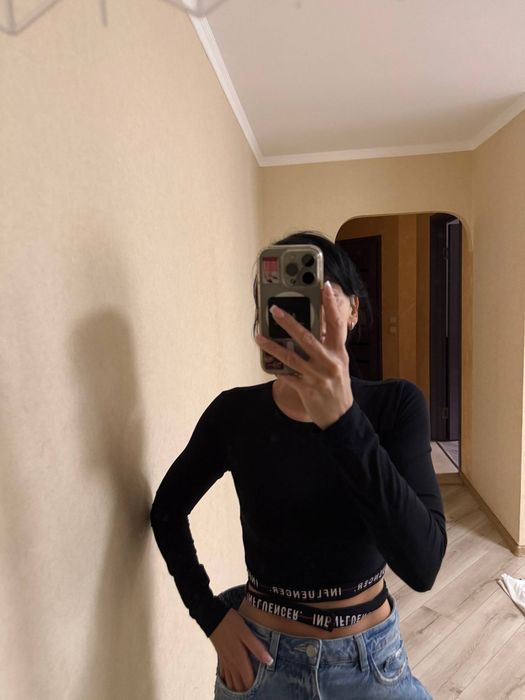 Брендові футболки та лонгсліви Marvel, Fendi, Calvin Klein,Guess
