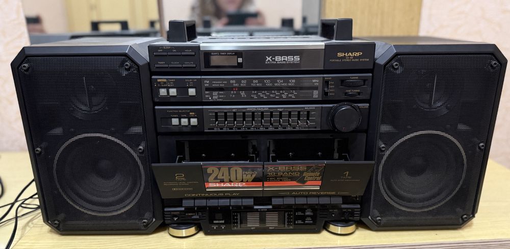 Музичний центр топ класу Sharp GX68